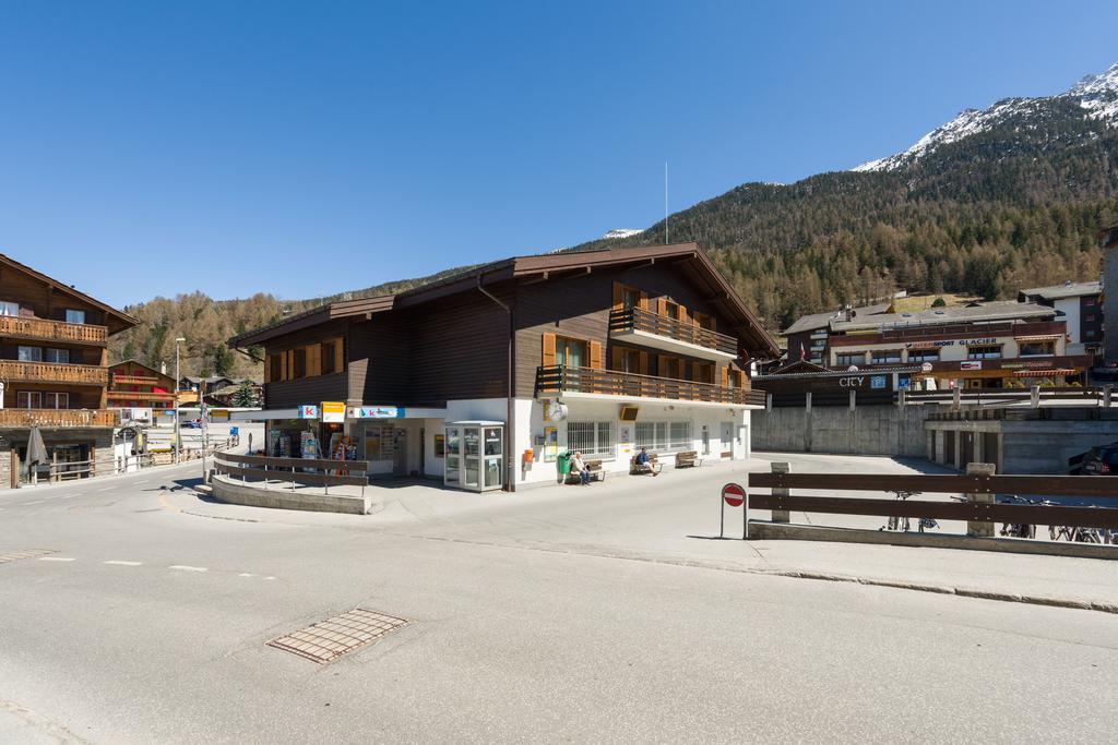 Postgebaeude Apartment Grachen Exterior photo