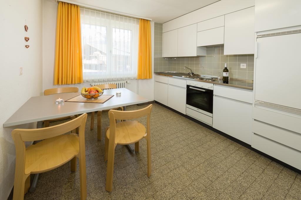 Postgebaeude Apartment Grachen Exterior photo