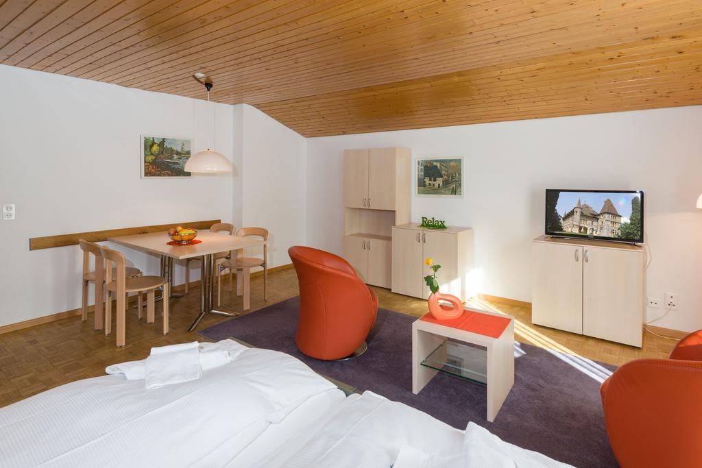 Postgebaeude Apartment Grachen Exterior photo