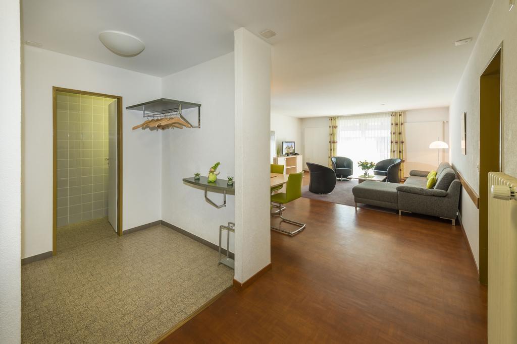 Postgebaeude Apartment Grachen Exterior photo